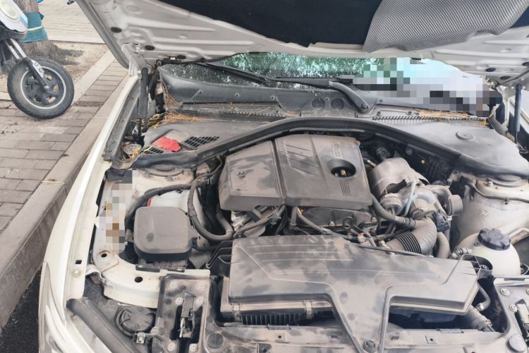 Used BMW 1 Series 2013 Revised 118i Sport Edition Engine Bay Right