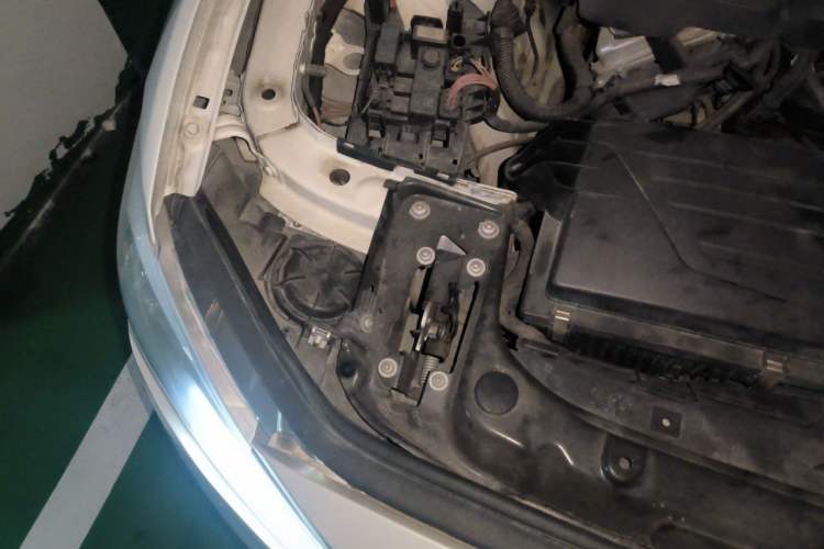 Used BMW 1 Series 2013 Revised 116i Urban Edition Engine Bay Right