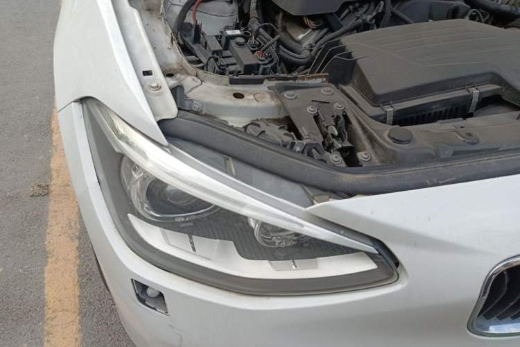 Used BMW 1 Series 2013 Facelifted 118i Leading Edition Engine Bay Right
