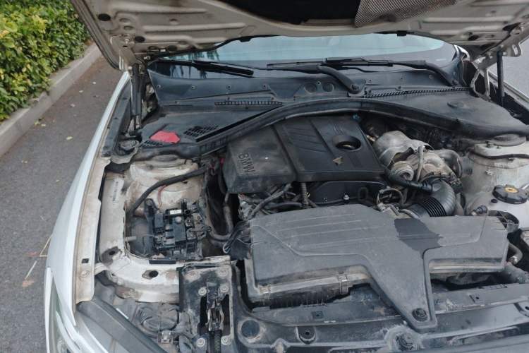 Used BMW 1 Series 2013 Facelifted 118i Leading Edition Engine Bay Right