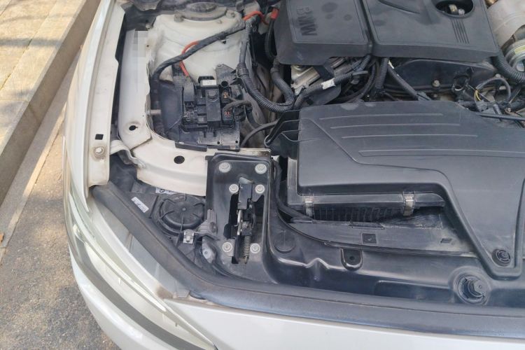 Used BMW 1 Series 2013 Facelifted 118i Leading Edition Engine Bay Right