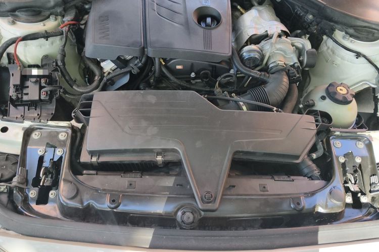 Used BMW 1 Series 2013 Revised 118i Sport Edition Engine Bay