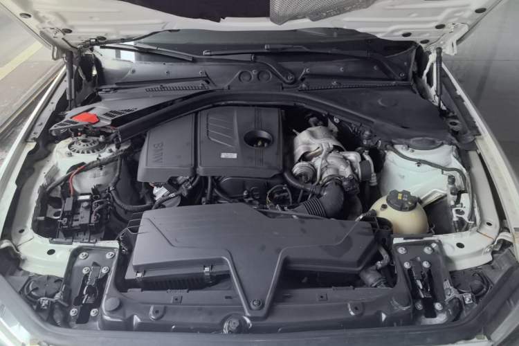 Used BMW 1 Series 2013 Revised 116i Leading Edition Engine Bay