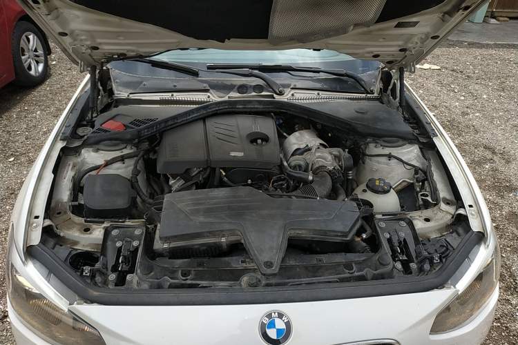 Used BMW 1 Series 2013 Revised 116i Leading Edition Engine Bay