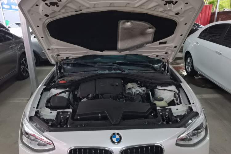 Used BMW 1 Series 2013 Revised 118i Sport Edition Engine Bay