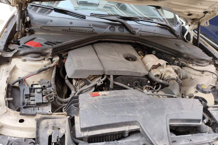 Used BMW 1 Series 2013 Facelifted 118i Leading Edition Engine Bay
