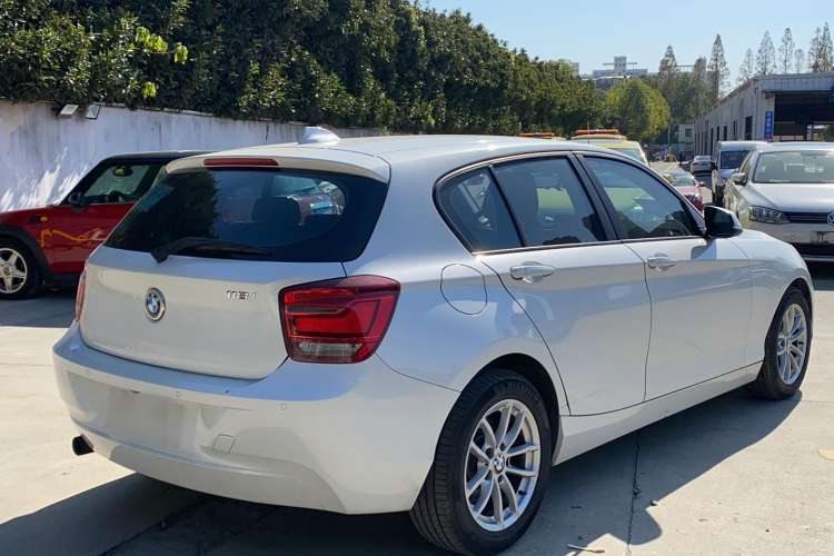 Used BMW 1 Series 2013 Facelifted 118i Leading Edition Exterior 3