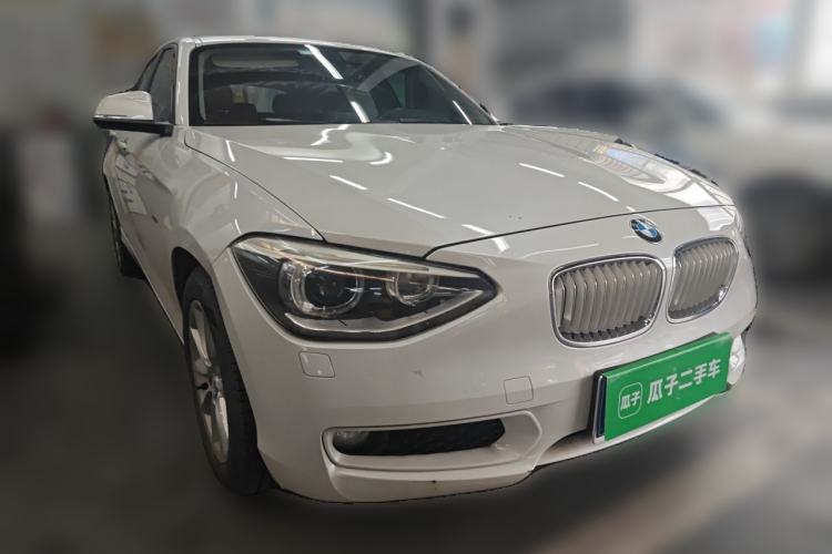 Used BMW 1 Series 2013 Revised 116i Leading Edition Front Right 45 Deg