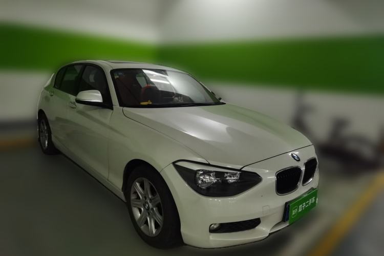 Used BMW 1 Series 2013 Revised 116i Leading Edition Front Right 45 Deg