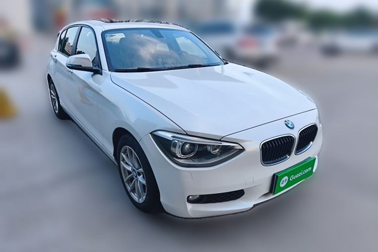 Used BMW 1 Series 2013 Facelifted 118i Leading Edition Front Right 45 Deg