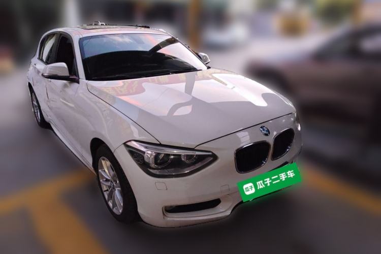 Used BMW 1 Series 2013 Facelifted 118i Leading Edition Front Right 45 Deg