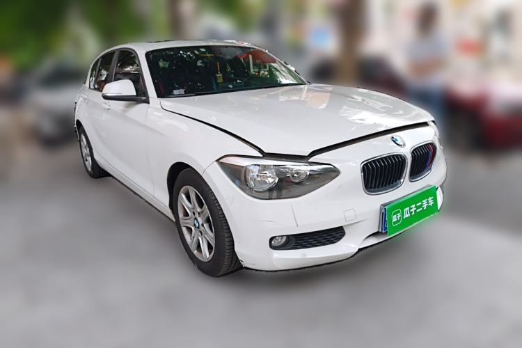 Used BMW 1 Series 2013 Revised 116i Leading Edition Front Right 45 Deg