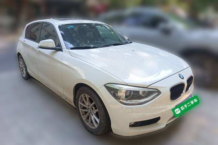 Used BMW 1 Series 2013 Facelifted 118i Leading Edition Front Right 45 Deg