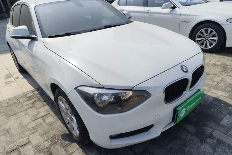 Used BMW 1 Series 2013 Revised 116i Leading Edition Front Right 45 Deg