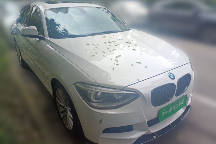 Used BMW 1 Series 2013 Facelifted 118i Leading Edition Front Right 45 Deg