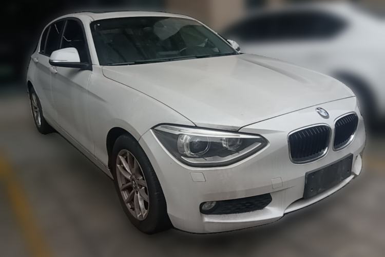Used BMW 1 Series 2013 Facelifted 118i Leading Edition Front Right 45 Deg