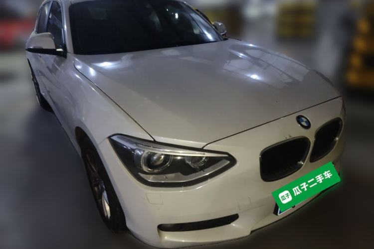 Used BMW 1 Series 2013 Facelifted 118i Leading Edition Front Right 45 Deg