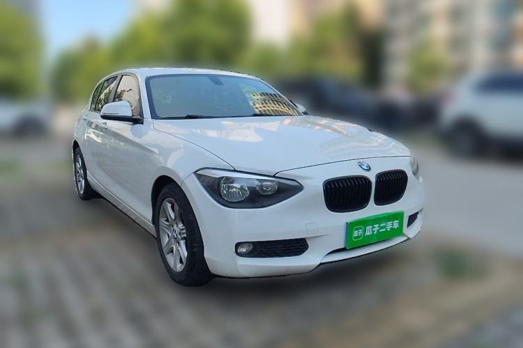 Used BMW 1 Series 2013 Revised 116i Leading Edition Front Right 45 Deg