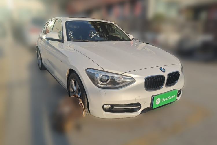 Used BMW 1 Series 2013 Revised 118i Sport Edition Front Right 45 Deg