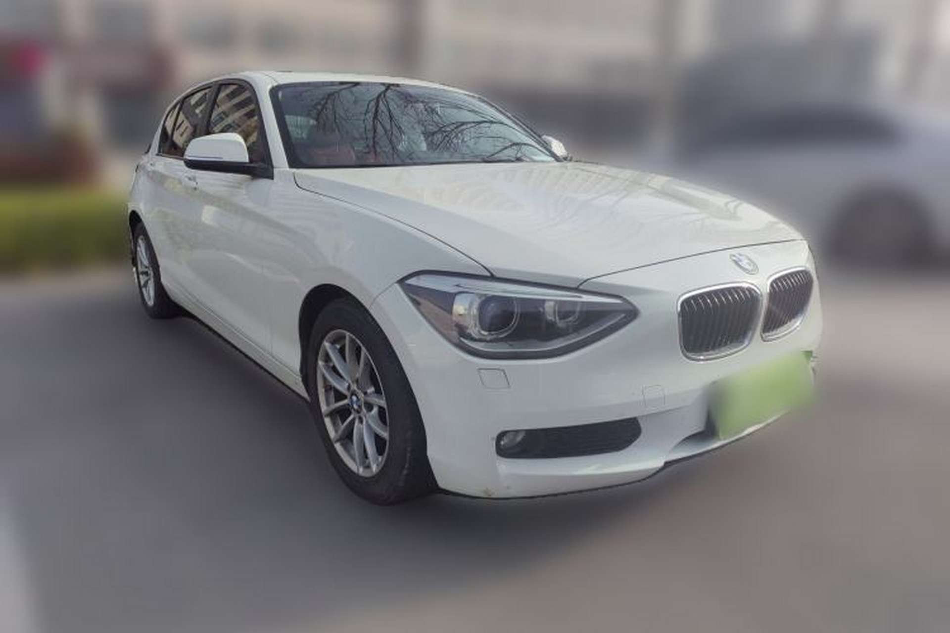Used BMW 1 Series 2013 Facelifted 118i Leading Edition Front Right 45 Deg