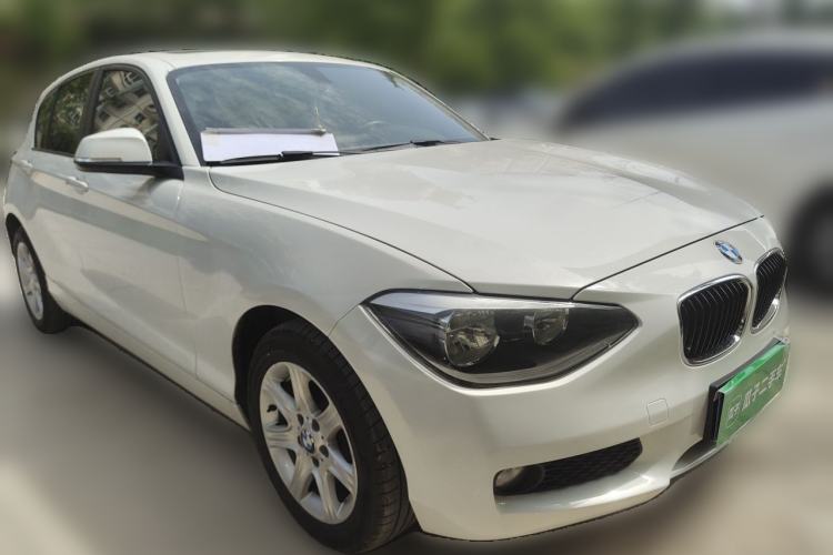 Used BMW 1 Series 2013 Revised 116i Leading Edition Front Right 45 Deg