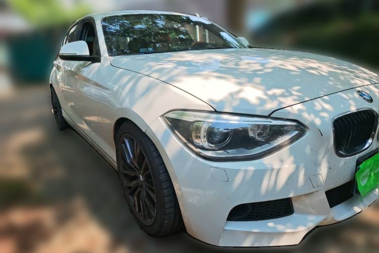 Used BMW 1 Series 2013 Facelifted 118i Leading Edition Front Right 45 Deg