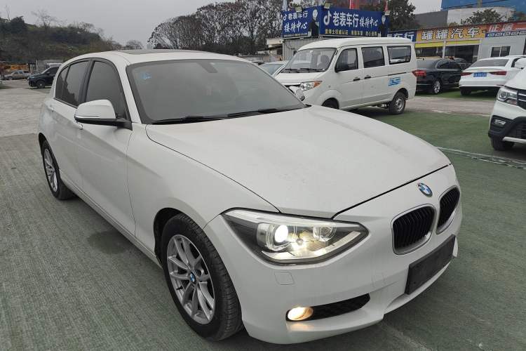 Used BMW 1 Series 2013 Facelifted 118i Leading Edition Front Right 45 Deg
