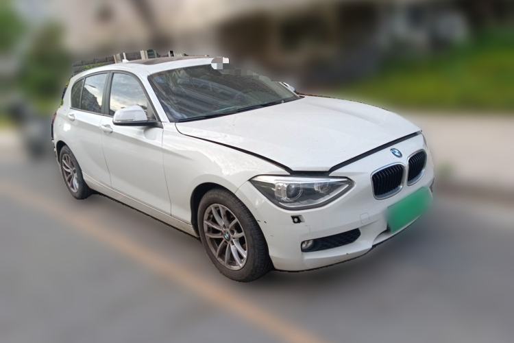 Used BMW 1 Series 2013 Facelifted 118i Leading Edition Front Right 45 Deg