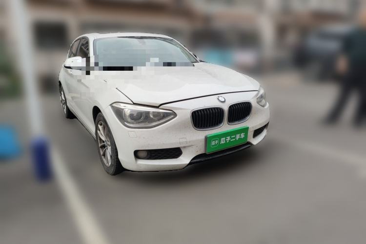 Used BMW 1 Series 2013 Facelifted 118i Leading Edition Front Right 45 Deg