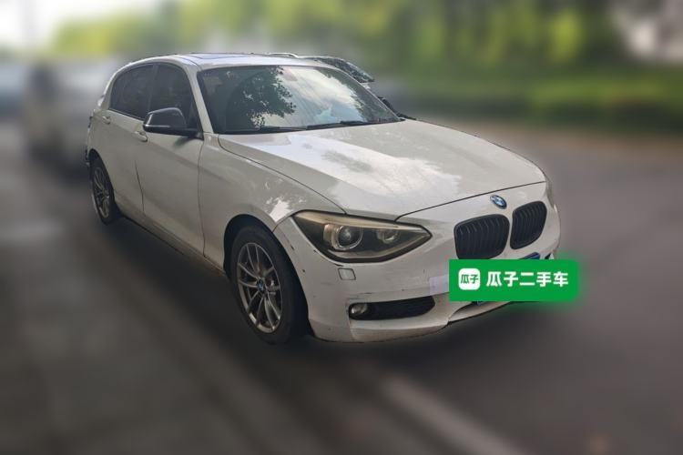 Used BMW 1 Series 2013 Facelifted 118i Leading Edition Front Right 45 Deg