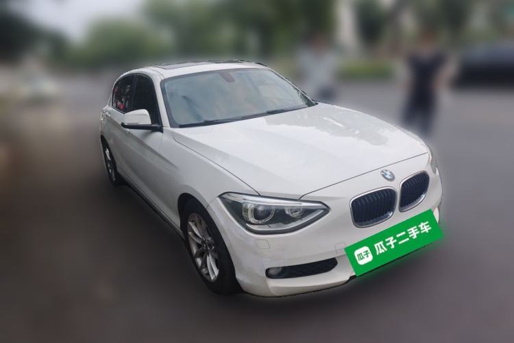 Used BMW 1 Series 2013 Facelifted 118i Leading Edition Front Right 45 Deg