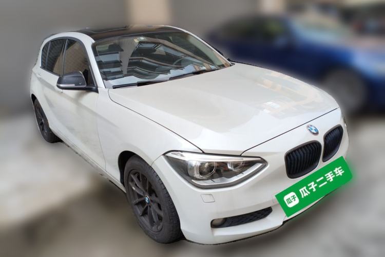 Used BMW 1 Series 2013 Facelifted 118i Leading Edition Front Right 45 Deg