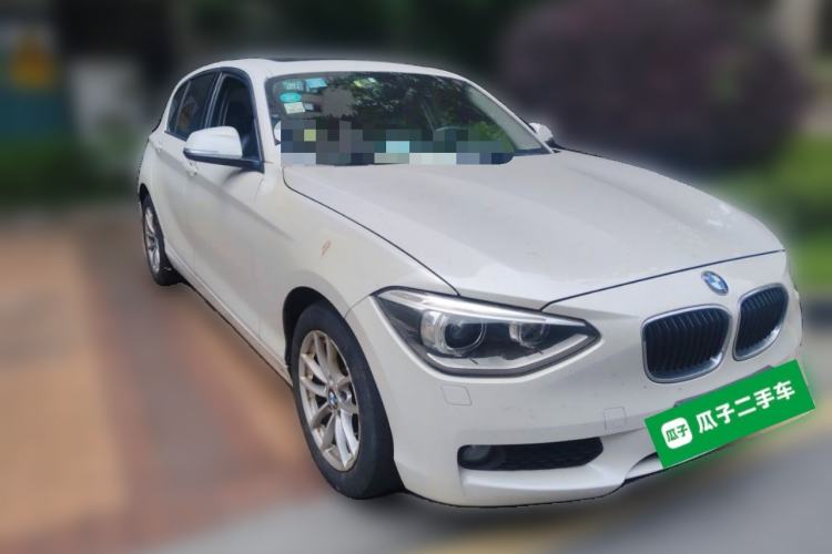 Used BMW 1 Series 2013 Facelifted 118i Leading Edition Front Right 45 Deg