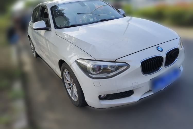 Used BMW 1 Series 2013 Facelifted 118i Leading Edition Front Right 45 Deg