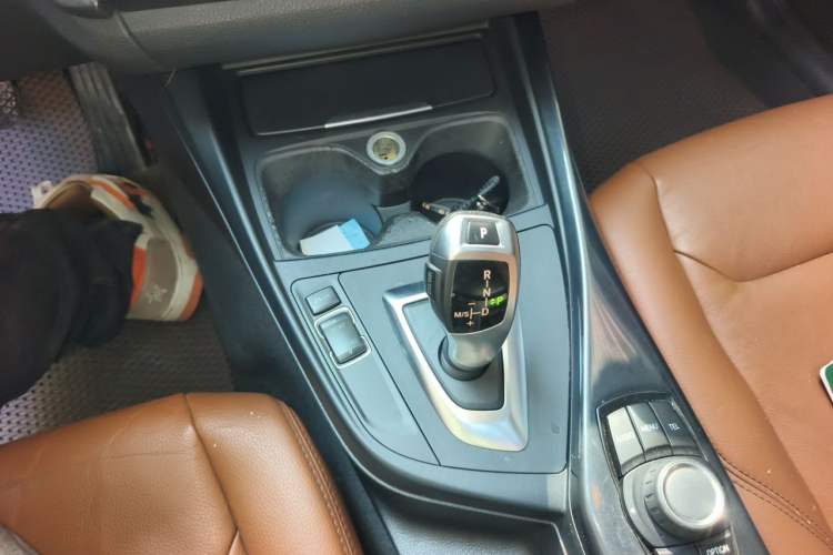 Used BMW 1 Series 2013 Revised 116i Leading Edition Gear Lever
