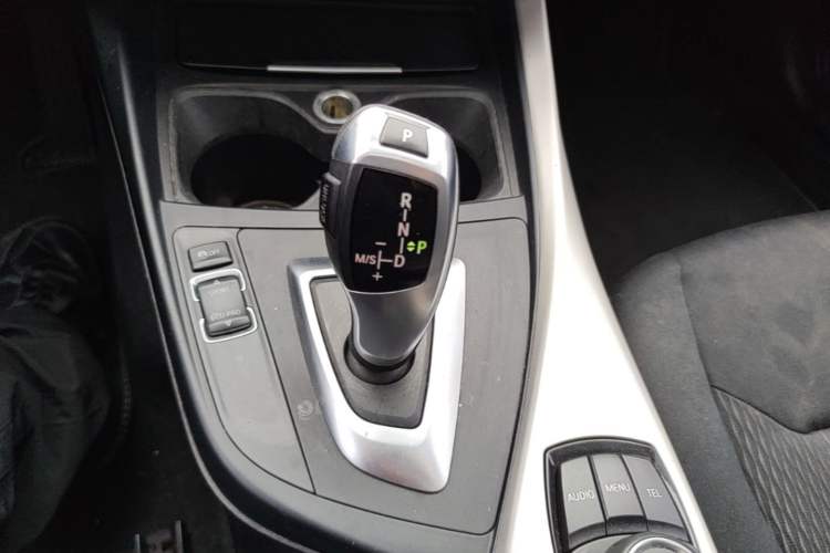 Used BMW 1 Series 2013 Revised 116i Leading Edition Gear Lever