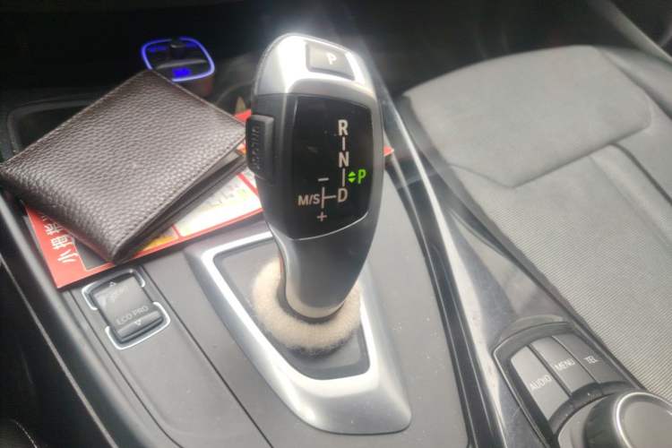 Used BMW 1 Series 2013 Revised 116i Urban Edition Gear Lever