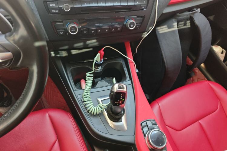 Used BMW 1 Series 2013 Facelifted 118i Leading Edition Gear Lever