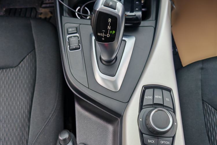 Used BMW 1 Series 2013 Revised 116i Leading Edition Gear Lever