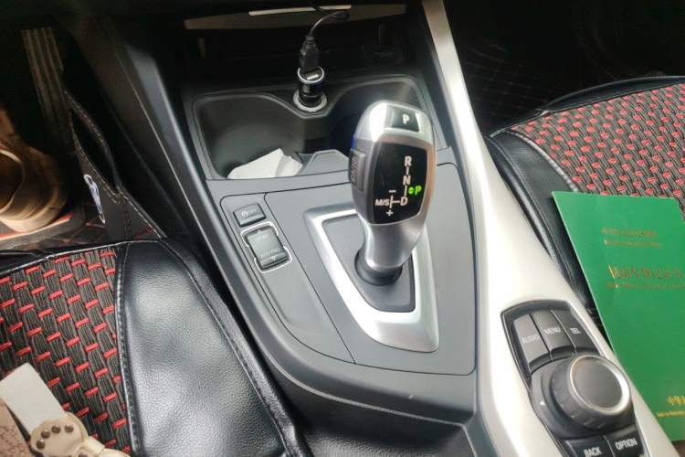 Used BMW 1 Series 2013 Revised 116i Leading Edition Gear Lever