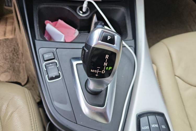 Used BMW 1 Series 2013 Revised 116i Leading Edition Gear Lever