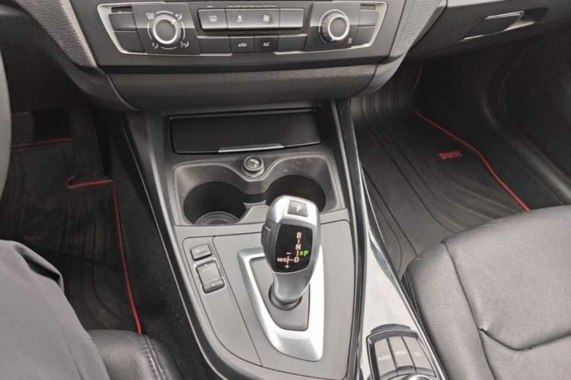 Used BMW 1 Series 2013 Revised 116i Urban Edition Gear Lever
