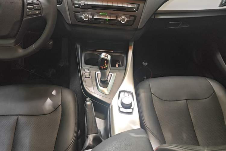 Used BMW 1 Series 2013 Revised 116i Leading Edition Gear Lever
