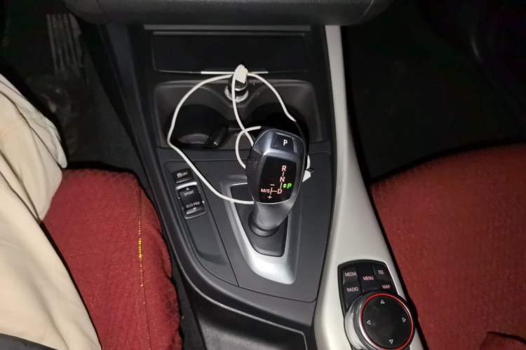 Used BMW 1 Series 2013 Facelifted 118i Leading Edition Gear Lever