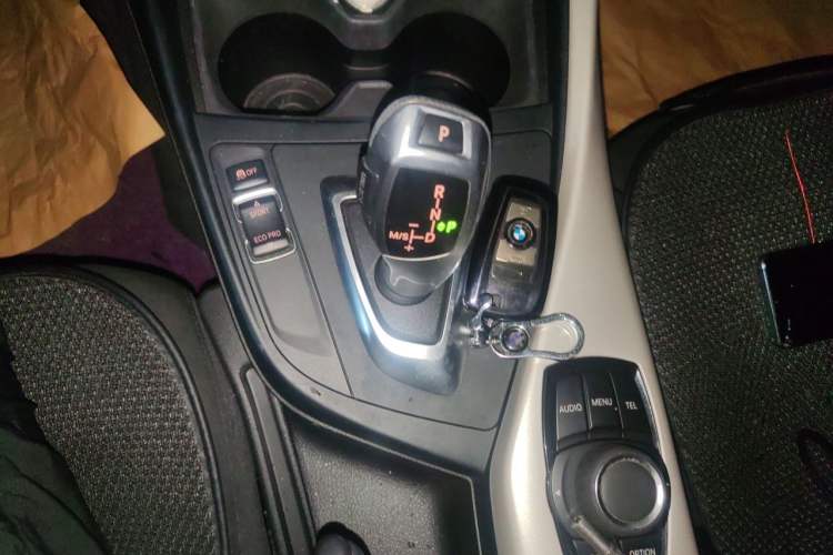 Used BMW 1 Series 2013 Facelifted 118i Leading Edition Gear Lever