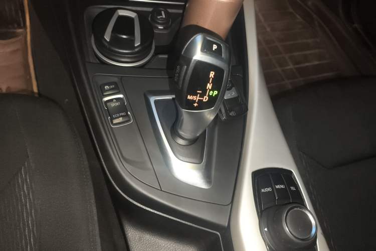 Used BMW 1 Series 2013 Revised 116i Leading Edition Gear Lever
