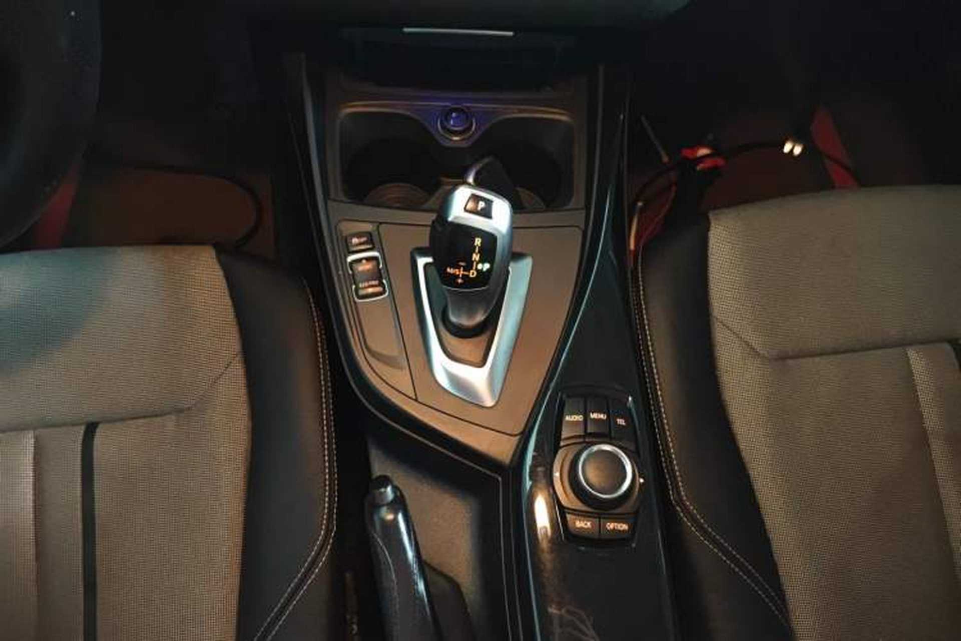 Used BMW 1 Series 2013 Revised 116i Leading Edition Gear Lever