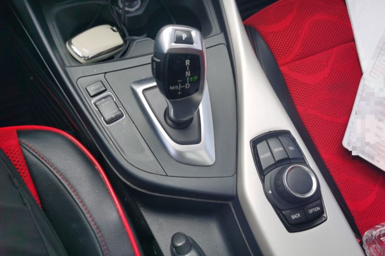 Used BMW 1 Series 2013 Facelifted 118i Leading Edition Gear Lever