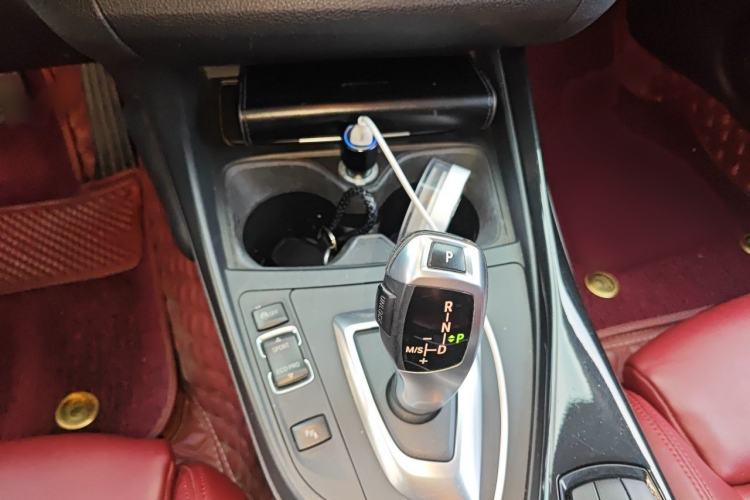 Used BMW 1 Series 2013 Revised 118i Sport Edition Gear Lever