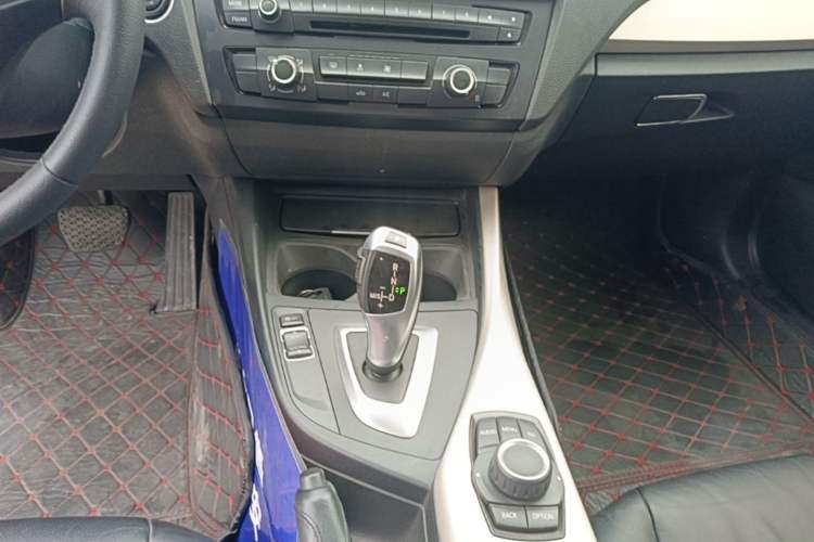 Used BMW 1 Series 2013 Revised 116i Leading Edition Gear Lever